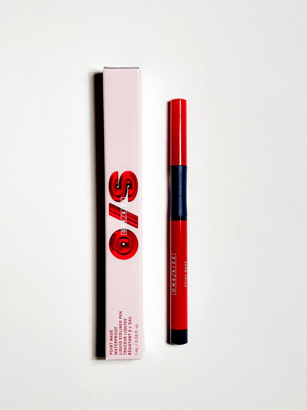 ONE/SIZE POINT MADE
Waterproof Liquid Eyeliner Pen in Bossy Blue